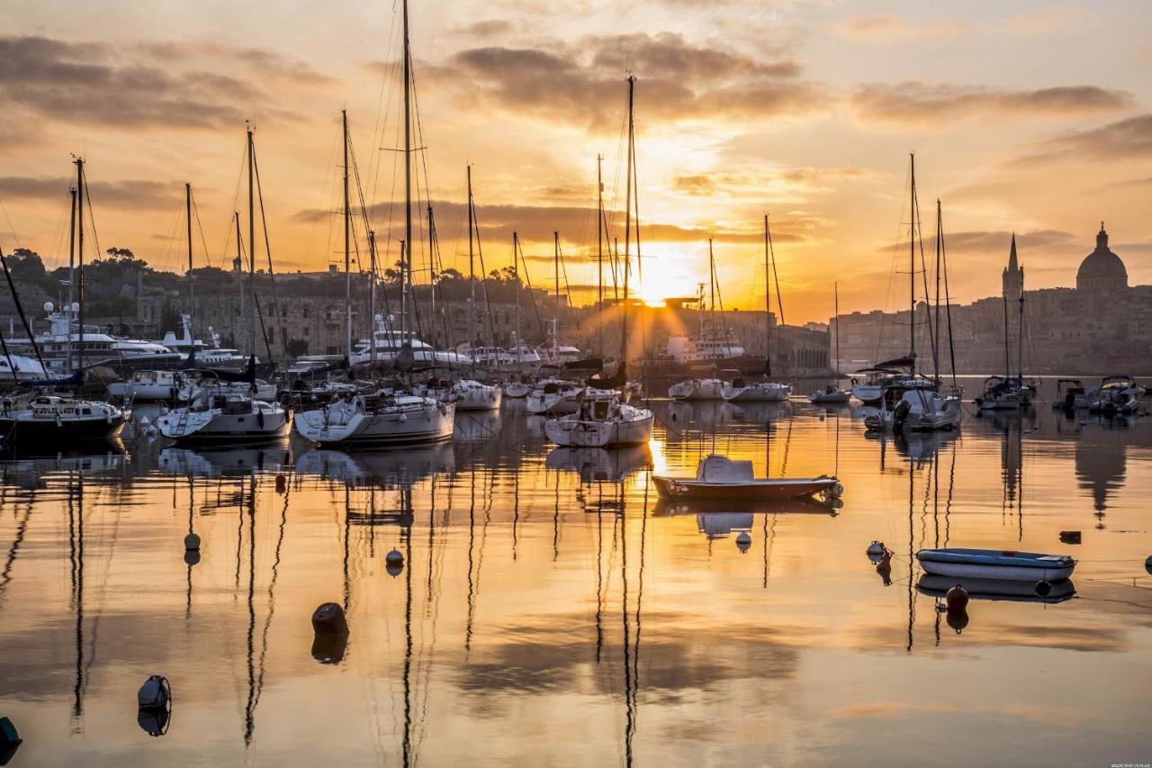 Luxury 3Br Apartment With Marina Views グジラ エクステリア 写真